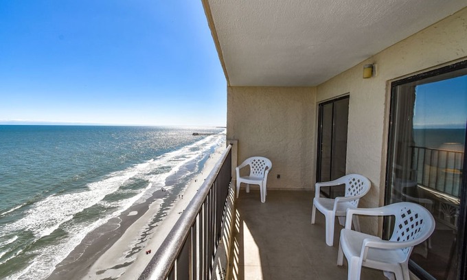 Garden City Condo | Atalaya Tower 1605 - Three Bedroom Oceanfront Condo in Garden City Beach