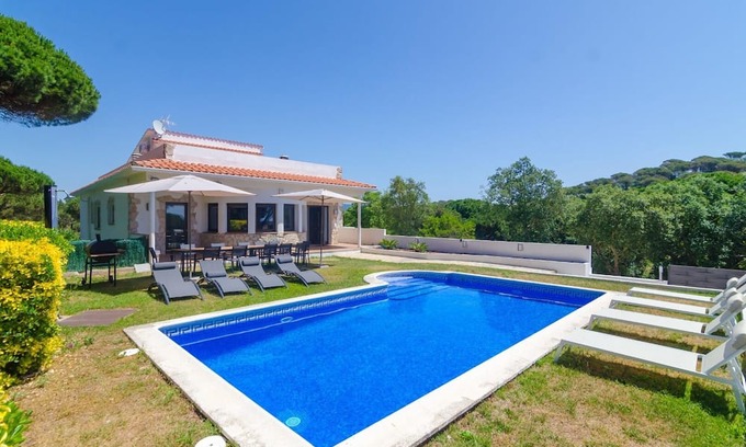 Lloret de Mar Villa | Club Villamar - Beautiful house with sea views in Lloret de Mar for 14 people