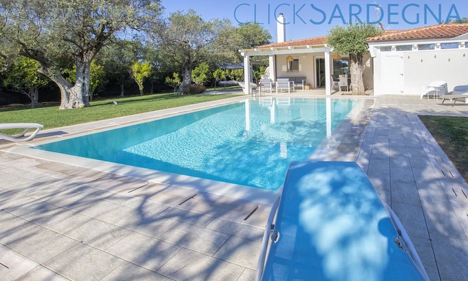 Alghero Villa | Alghero Villa Nuit Blanche with swimming pool, A/C, WiFi, close to the center