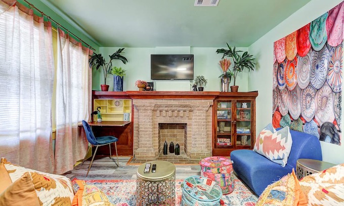 Central Oklahoma City House | Canary Cottage-brighten your stay-central NW OKC