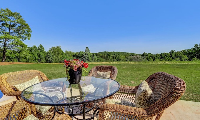 Dahlonega Bed & Breakfast | The Inn at Blackberry HIll