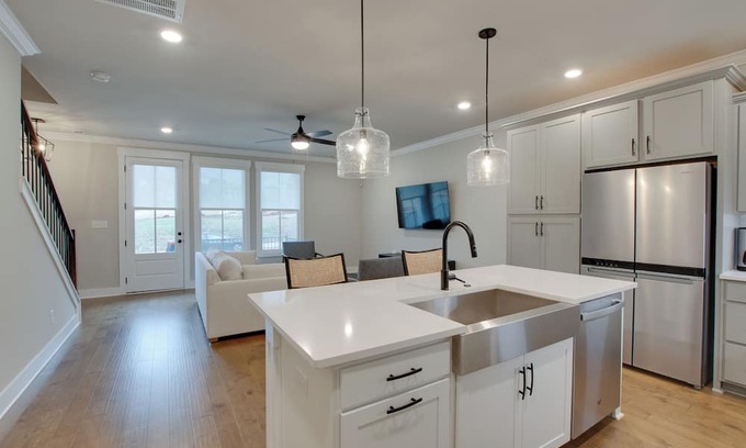 Madison House | Townhome in charming Town Madison