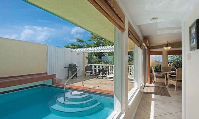 Red Hook Resort | Privacy at the Oasis. Private Pool Villa@Sapphire