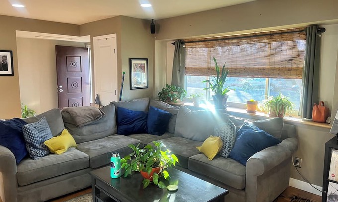 Longmont House | Calm, Serene, 13 breweries, 20 minutes to boulder