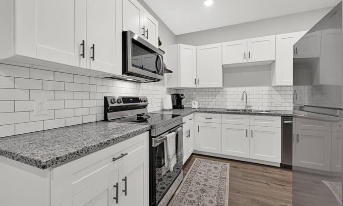 Barker House | Modern, Newly Built 2 Bed, 2 Bathroom, WD Home!