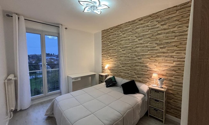 Moulins Apartment | Apartment Moulins, 2 bedrooms, 4 persons