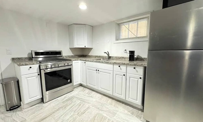 Irvington Apartment | Charming 1-BR Hideaway in Serene Irvington – AC, Fast WiFi & Comfort Awaits!
