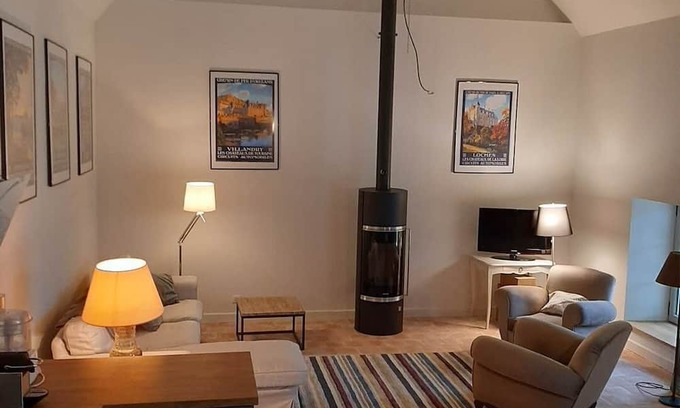 Chambourg-sur-Indre House | STAG AND SWAN SET FOR 12