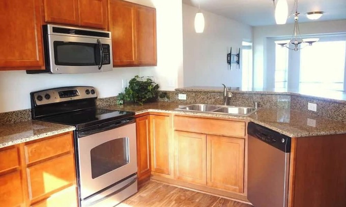 Northeast Anchorage House | Wonderful 3-bedroom townhome in Anchorage with mountain views