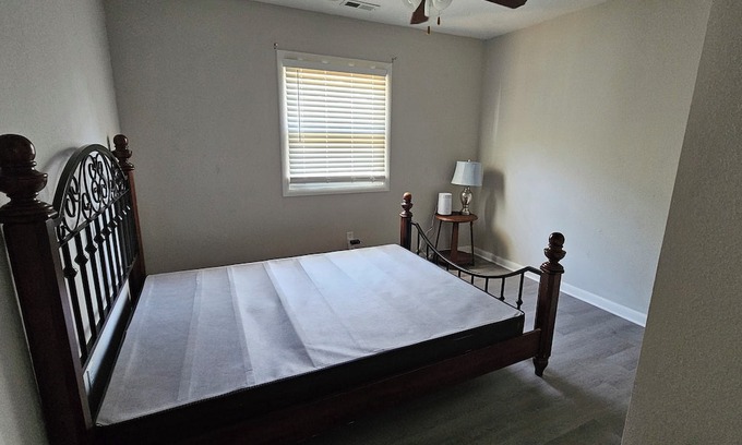 Newport News House | Charming 3-bedroom house in wonderful Newport News with AC, WiFi, pets welcome