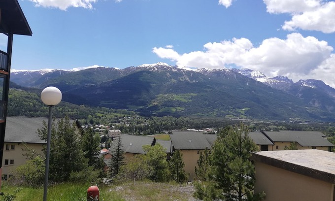 Barcelonnette Apartment | App 2ch with view - Barcelonnette - mountain- relaxation- ski - hike - mountain bike -