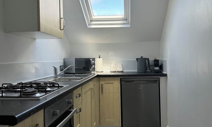 Southport Apartment | The Eaves - Victorian second floor, open plan apartment