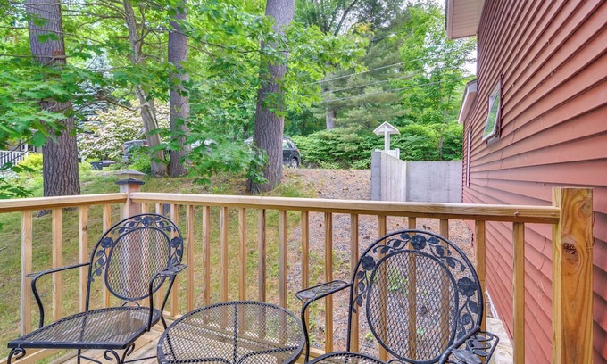 Leeds Cottage | Androscoggin Lakefront Cottage, Boat Dock & Views!