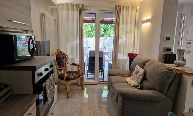 Fiumaretta Apartment | Cozy vacation home a stone's throw from the sea...