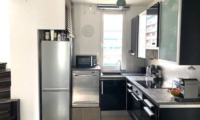 Puteaux Apartment | Spacious, comfortable, quiet duplex apartment