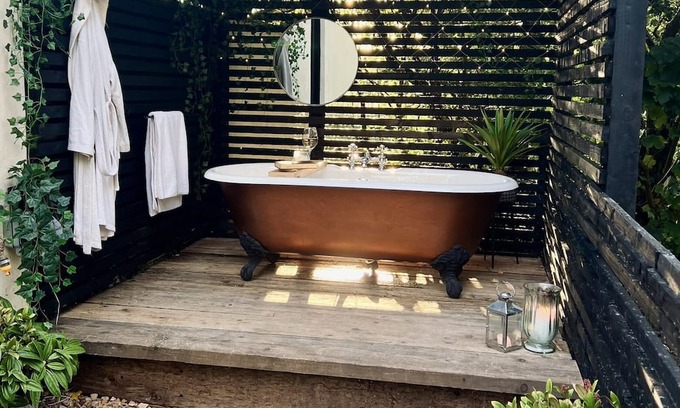 Houston Cottage | Luxury village cottage; outdoor tub; country views