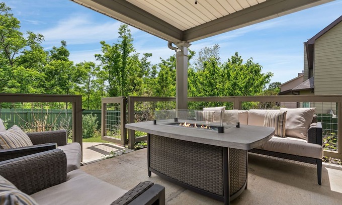 Opelika House | Perfect for the entire family! Fire Pit! Convenient Location!