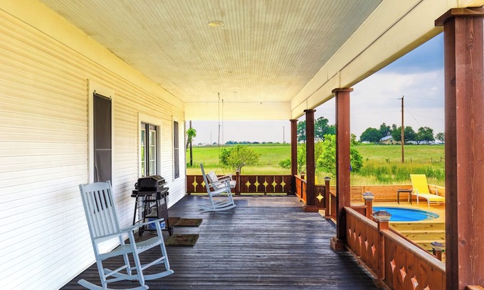 Manor House | Tranquil Manor Farm Haven