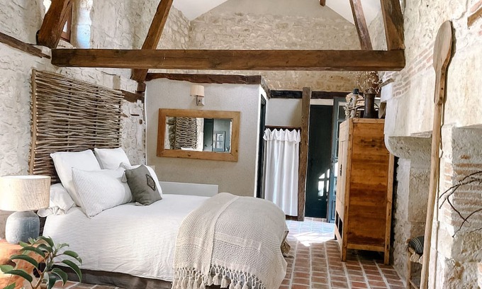 Tourtoirac Bed & Breakfast | Domaine de Pragelier, La Boulangerie in Tourtoirac