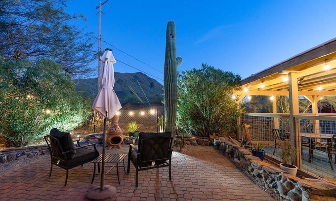 Cave Creek House | Panoramic Desert Views | Southwest Cowboy Vibes