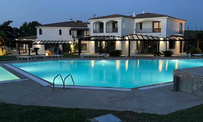 Santa Teresa di Gallura Apartment | smeraldina 9 - Two Bedroom Apartment, Sleeps 6