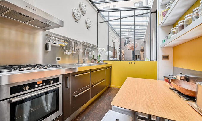 Quartier Sainte-Marguerite Apartment | Unique loft - Garden in Bastille