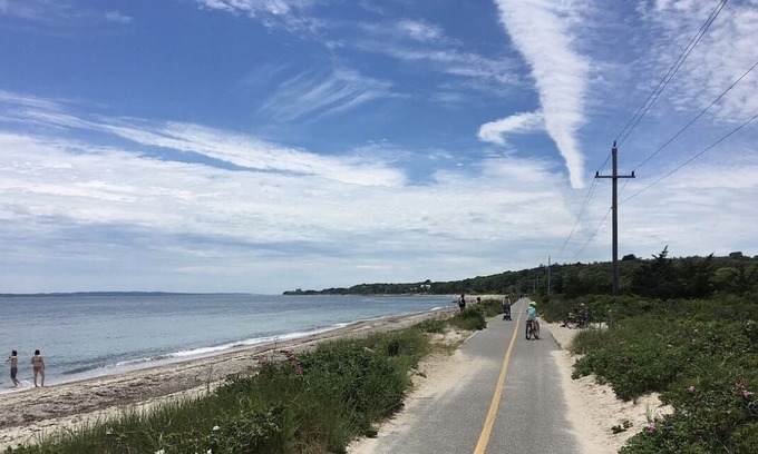 Falmouth Condo | Cozy Condo across from Surf Drive beach, within walking distance to downtown!