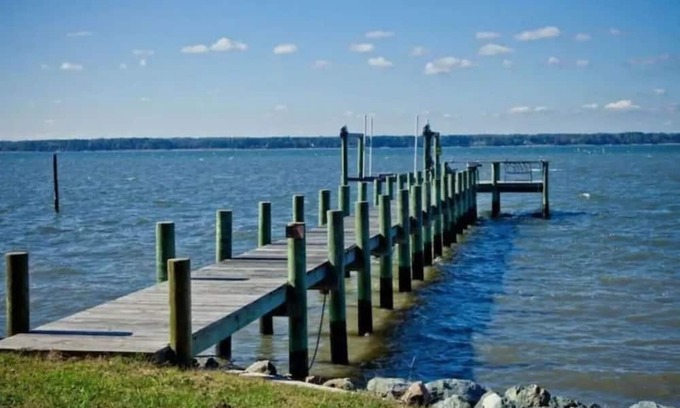 Bellamy House | Renovated Retreat on The York River