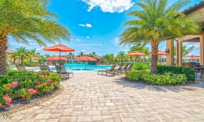 Bonita Springs House | Five Star Luxury Home with Private Pool, Spa and Golfcart