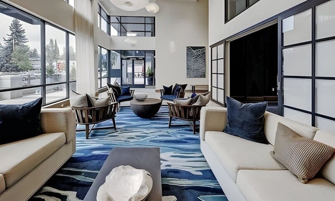 Mercer Island Apartment | Chic Mercer island Urban Bedrooms w/ Gym & Roof deck