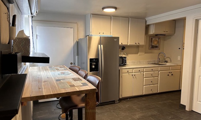 Colorado City House | Pet Friendly House all to Yourself