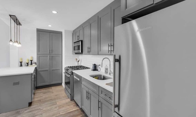 Gowanus Apartment | Stylish 2BR Loft - Carroll Gardens - Prime area