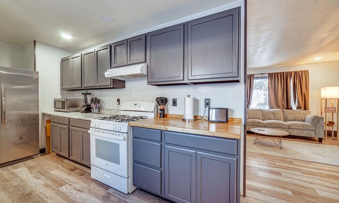 Bayshore - Klatt Apartment | Cozy South Anchorage Apartment Unit!