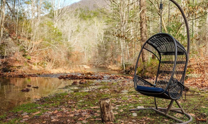 Elkton Cabin | Captivating cabin in Shenandoah