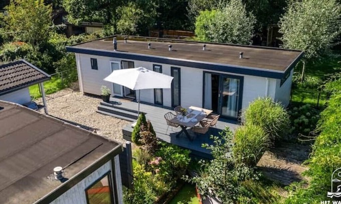 Eelderwolde Ski Chalet | Feriendomizil am Paterswoldsemeer in Groningen