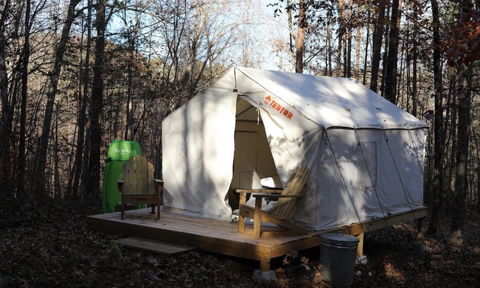 Unaka RV Rental | Starr Mountain Hideaway