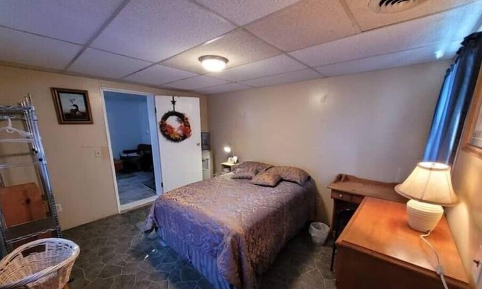 Meriden Apartment | Cozy private guest suite in rural home