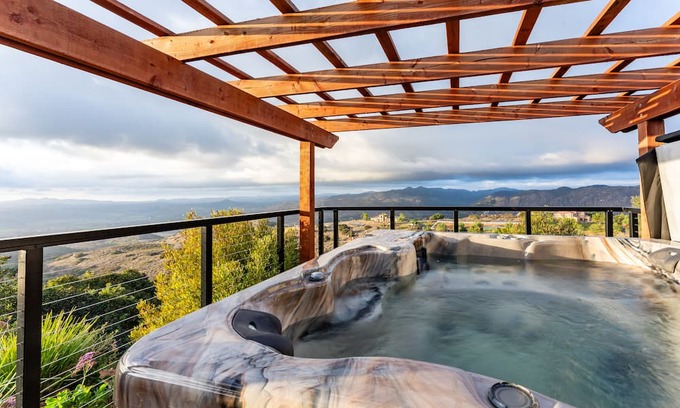 Ramona House | Vista Grande