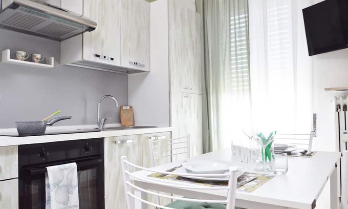 Pavia Apartment | 1316 - Casa Flarer Bilocale