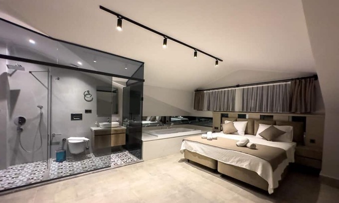 Fethiye City Center Villa | Luxurious Villa w Pool Sauna Patio in Fethiye