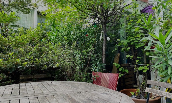 Quartier de la Folie-Mericourt House | AMAZING TOWNHOUSE WITH SHARED TREE-LINED COURTYARD