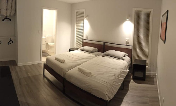 Winnipeg House | Tidy new townhouse, 3bdrm, 2 bthrm, balcony, attached garage. Close to Center