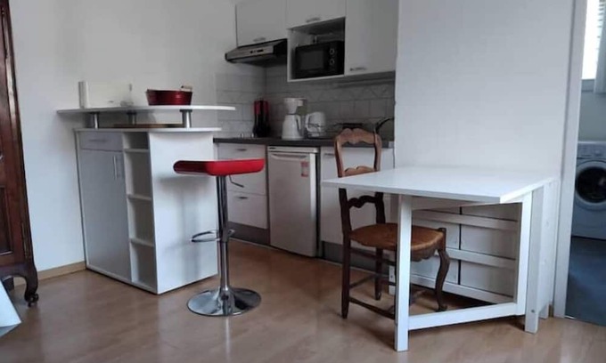 Uriage-les-Bains Apartment | Studio Tout Confort 25 m2 au Centre D'uriage