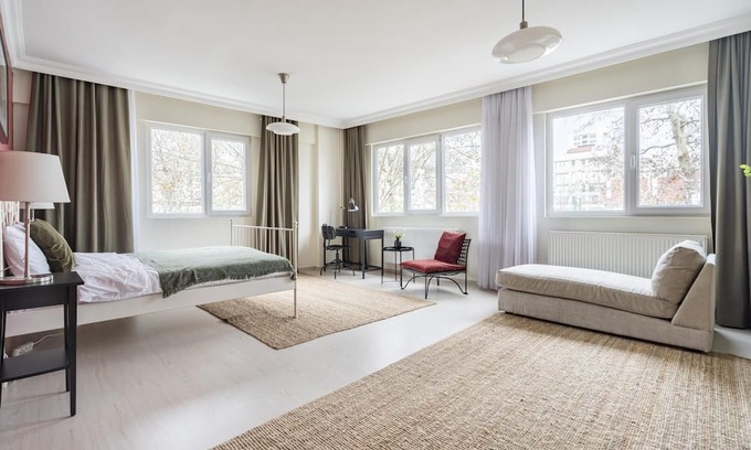 Bostanci Apartment | Missafir Modern Flat with Balcony on Bagdat Street