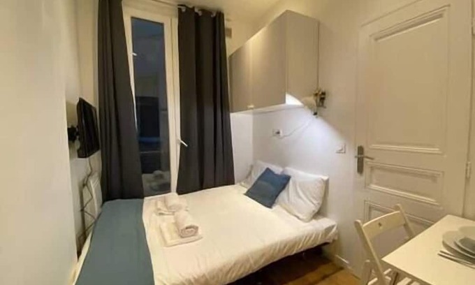 Quartier du Faubourg-Montmartre Apartment | Cozy Studio in the center of Paris - Mobility lease