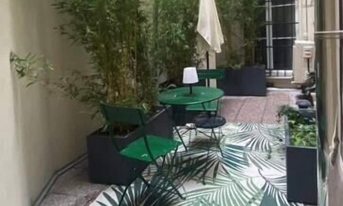 Quartier du Faubourg-Montmartre Apartment | Appartement avec Terrasse dans le centre de Paris