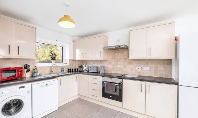 Newborough House | Whitwell Road by MT Property