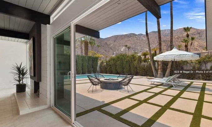 Vista Las Palmas House | The Regal Summary: We
