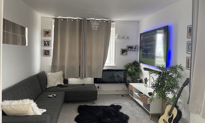 New Cross Apartment | Stunning Welcoming Cosy Apartment in London