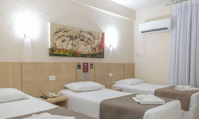 Foz do Iguacu City Centre Hotel | Adventure Awaits – Large Triple Twin Stay Near Bird Park & National Park Tours